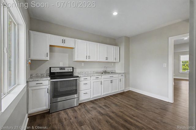 8111 E Hildale Street, Detroit, MI 48234