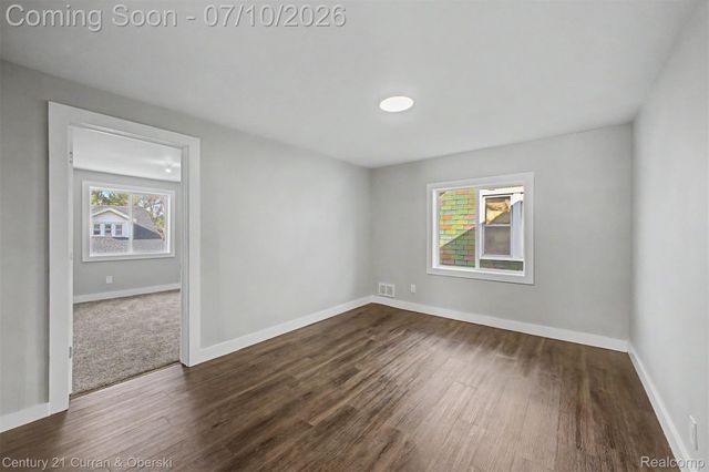 8111 E Hildale Street, Detroit, MI 48234