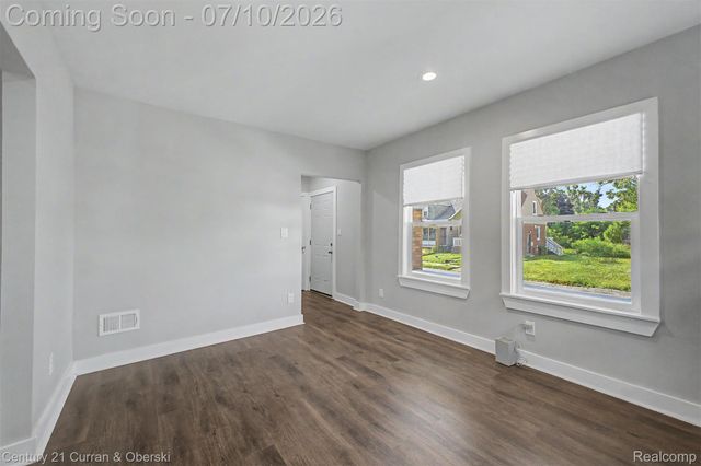 8111 E Hildale Street, Detroit, MI 48234