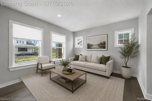 8111 E Hildale Street, Detroit, MI 48234