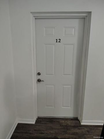 10101 Cadieux Road, Detroit, MI 48224