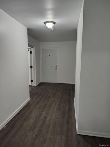 10101 Cadieux Road, Detroit, MI 48224