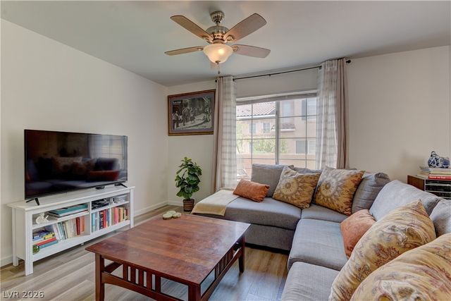 9564 Belle Fountain Avenue, Las Vegas, NV 89123