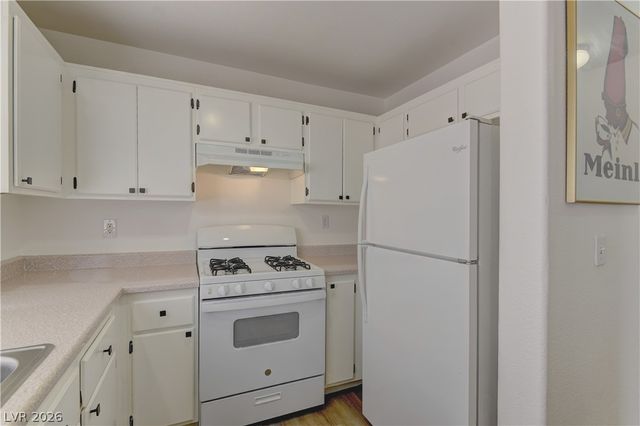 9564 Belle Fountain Avenue, Las Vegas, NV 89123