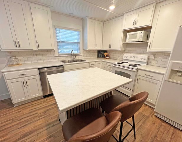1369 Gin Pond Drive, Summerton, SC 29148