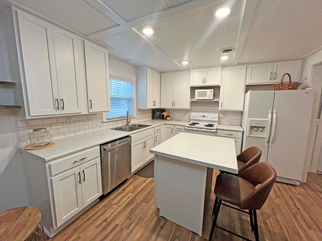 1369 Gin Pond Drive, Summerton, SC 29148
