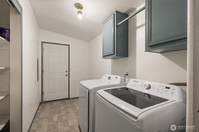 8341 Daphne Ct SE, Yelm, WA 98597