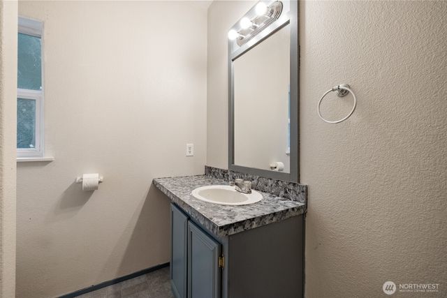 8341 Daphne Ct SE, Yelm, WA 98597