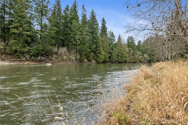 8341 Daphne Ct SE, Yelm, WA 98597