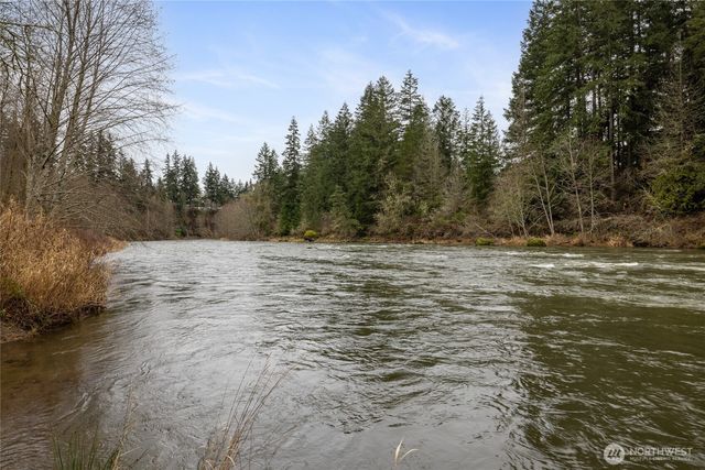 8341 Daphne Ct SE, Yelm, WA 98597