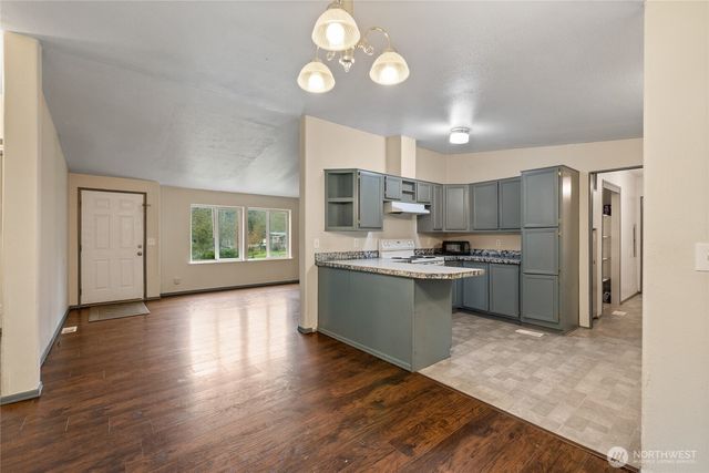 8341 Daphne Ct SE, Yelm, WA 98597