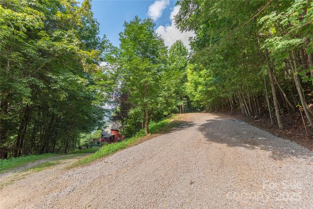 00 Pitch Fork Cove 525, Waynesville, NC 28785