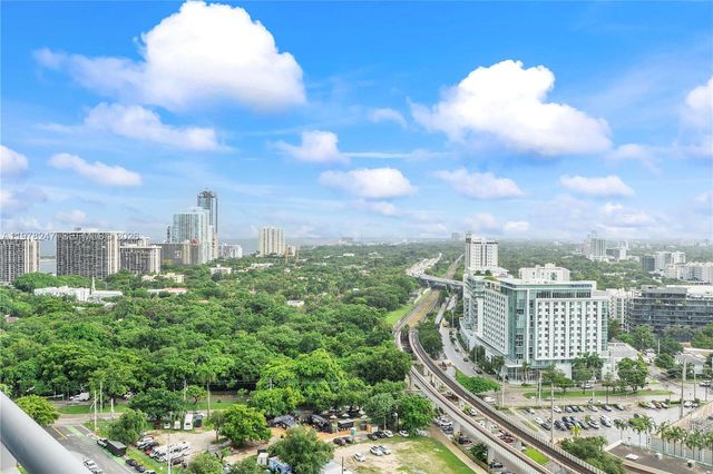 60 SW 13th St 1921, Miami, FL 33130