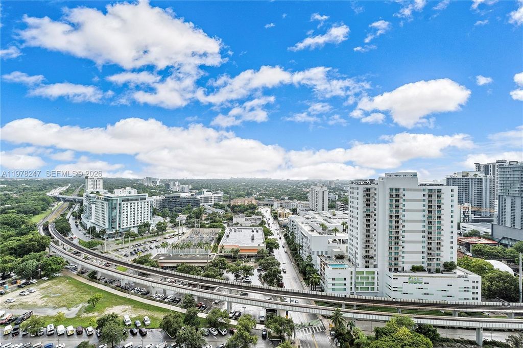 60 SW 13th St 1921, Miami, FL 33130