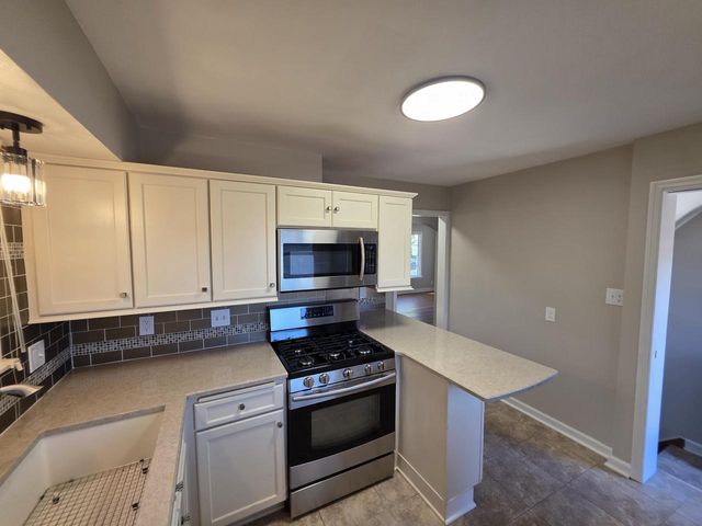 3760 N 85th STREET, Milwaukee, WI 53222