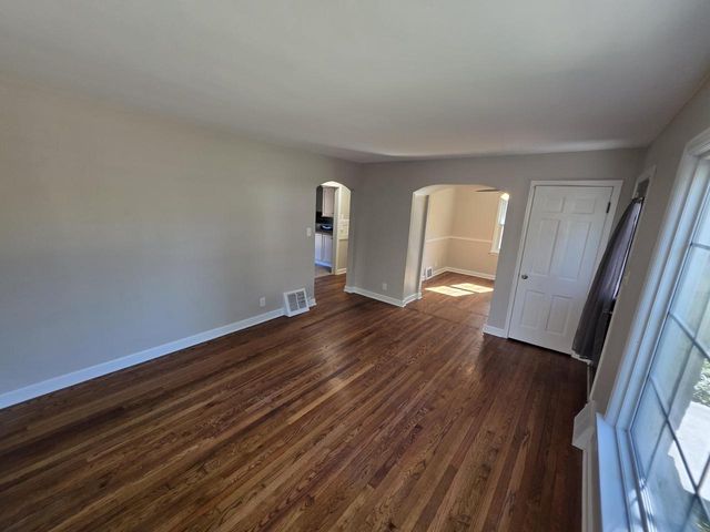 3760 N 85th STREET, Milwaukee, WI 53222