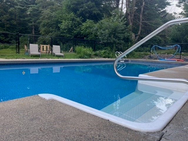 768 Salem, Groveland, MA 01834