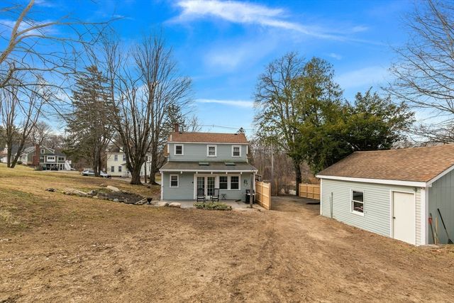 768 Salem, Groveland, MA 01834