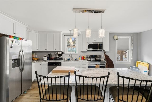 768 Salem, Groveland, MA 01834