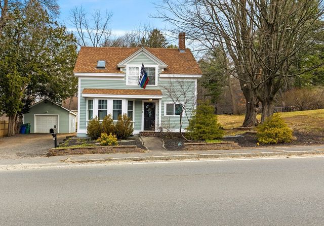 768 Salem, Groveland, MA 01834