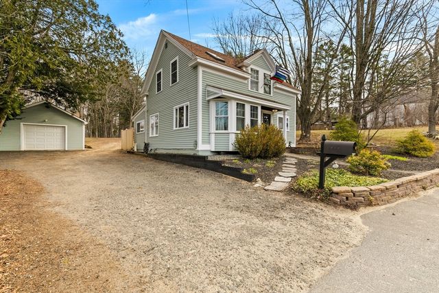 768 Salem, Groveland, MA 01834