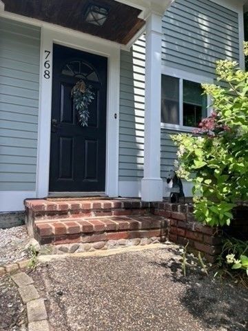 768 Salem, Groveland, MA 01834