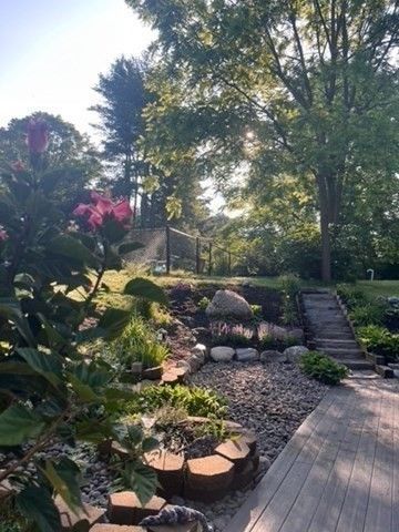 768 Salem, Groveland, MA 01834