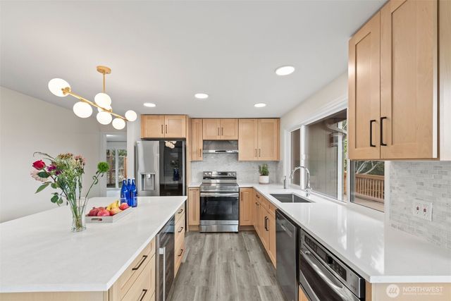 110 174th Place NE, Bellevue, WA 98008