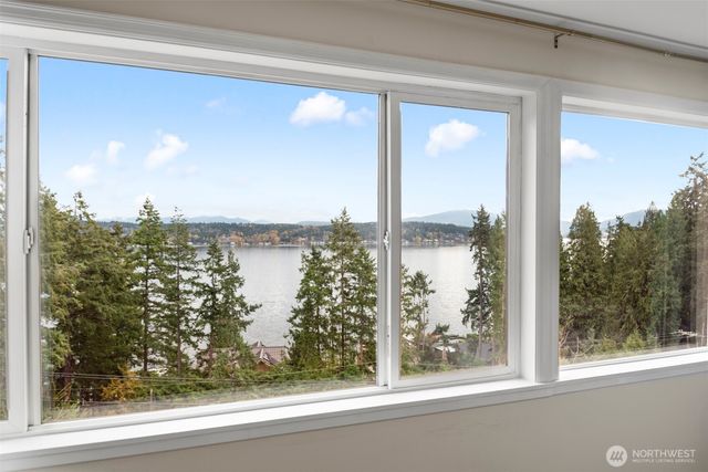 110 174th Place NE, Bellevue, WA 98008