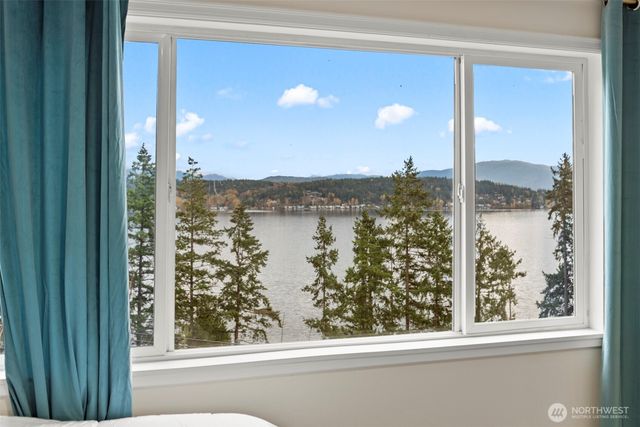 110 174th Place NE, Bellevue, WA 98008