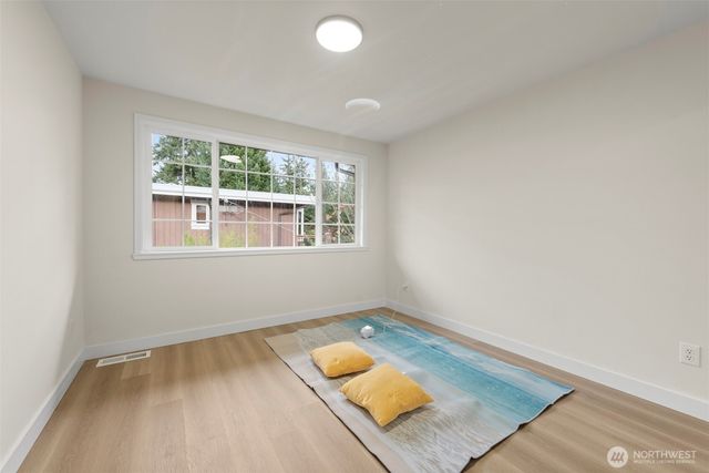 110 174th Place NE, Bellevue, WA 98008