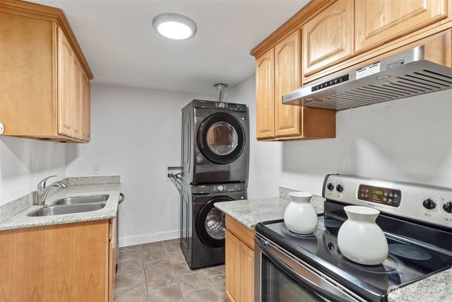 110 174th Place NE, Bellevue, WA 98008