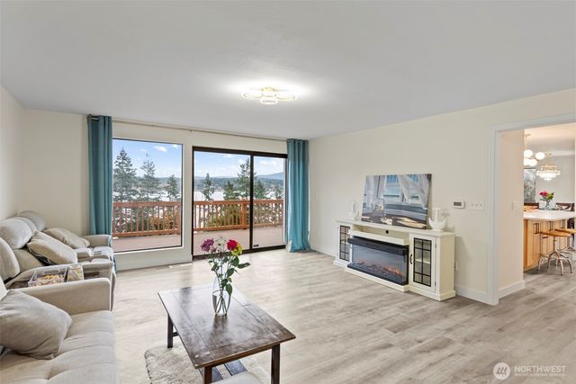 110 174th Place NE, Bellevue, WA 98008