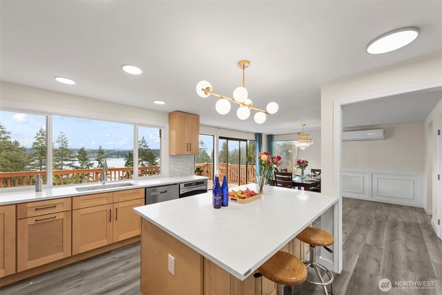 110 174th Place NE, Bellevue, WA 98008