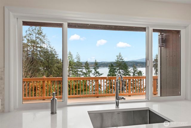 110 174th Place NE, Bellevue, WA 98008