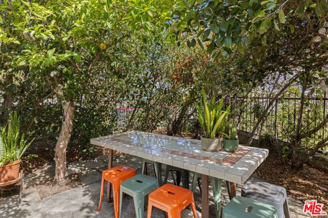 1560 Morton Avenue, Los Angeles, CA 90026