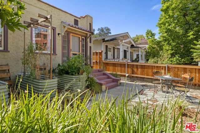 1560 Morton Avenue, Los Angeles, CA 90026