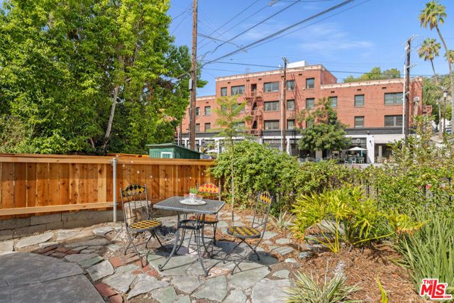 1560 Morton Avenue, Los Angeles, CA 90026