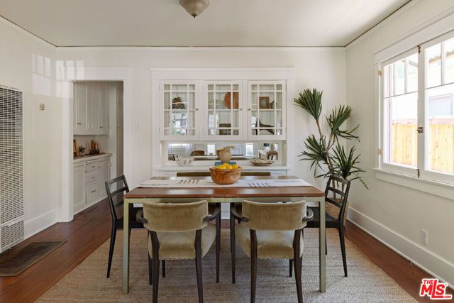 1560 Morton Avenue, Los Angeles, CA 90026