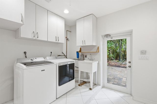 2151 SW 23rd Terrace, Fort Lauderdale, FL 33312