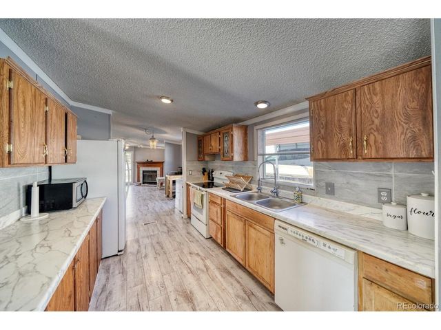 36 Valley Cir, Guffey, CO 80820