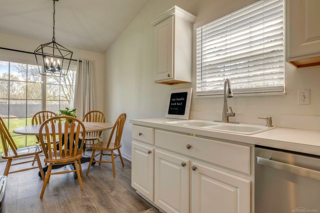 25 Rella Rae Street, Marysville, MI 48040