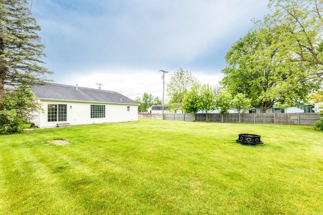 25 Rella Rae Street, Marysville, MI 48040