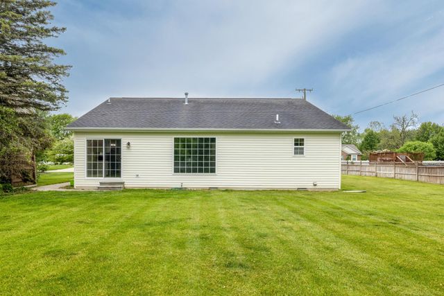 25 Rella Rae Street, Marysville, MI 48040