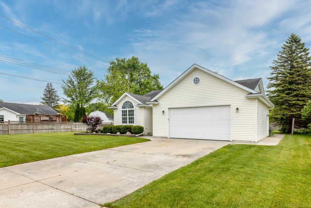 25 Rella Rae Street, Marysville, MI 48040