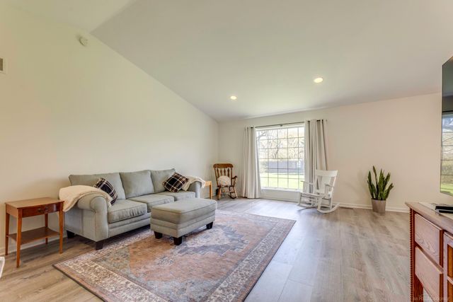 25 Rella Rae Street, Marysville, MI 48040