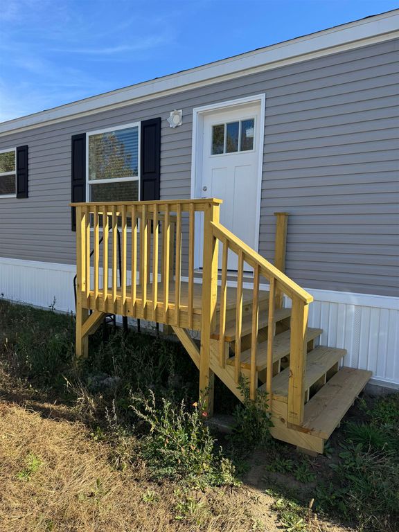 5 Cubb Street, Lancaster, NH 03584