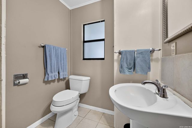 555 Dawnview, San Antonio, TX 78213