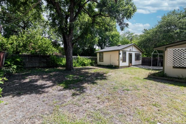 555 Dawnview, San Antonio, TX 78213