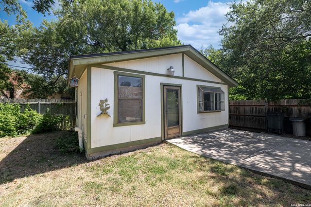 555 Dawnview, San Antonio, TX 78213